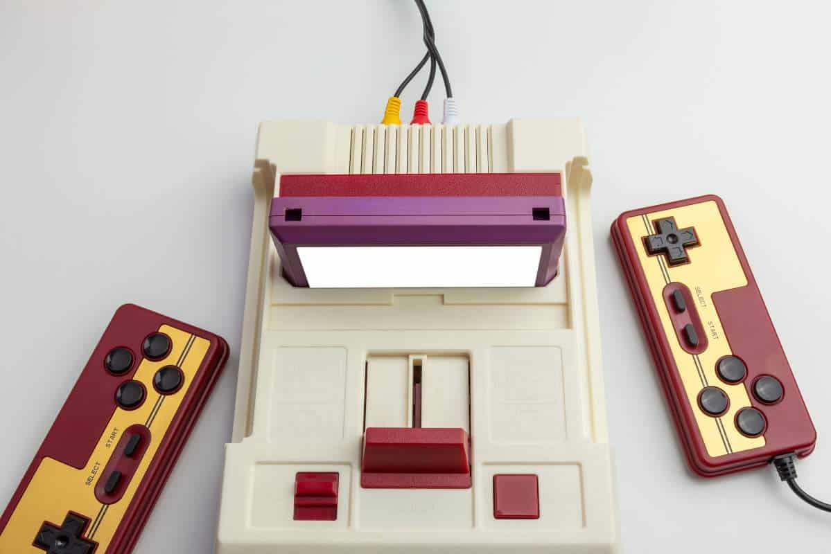 5 Consolas Portátiles Retro Más Valiosas en 2025